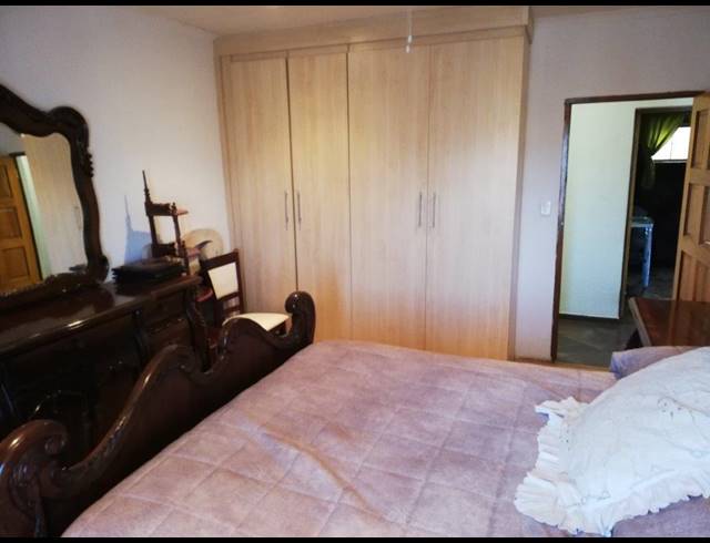 4 BEDROOM DUPLEX TO LET IN AZALEA PARK